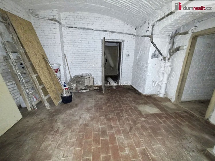 Gewerbefläche zum Kauf, 228 m² (3 von 9)