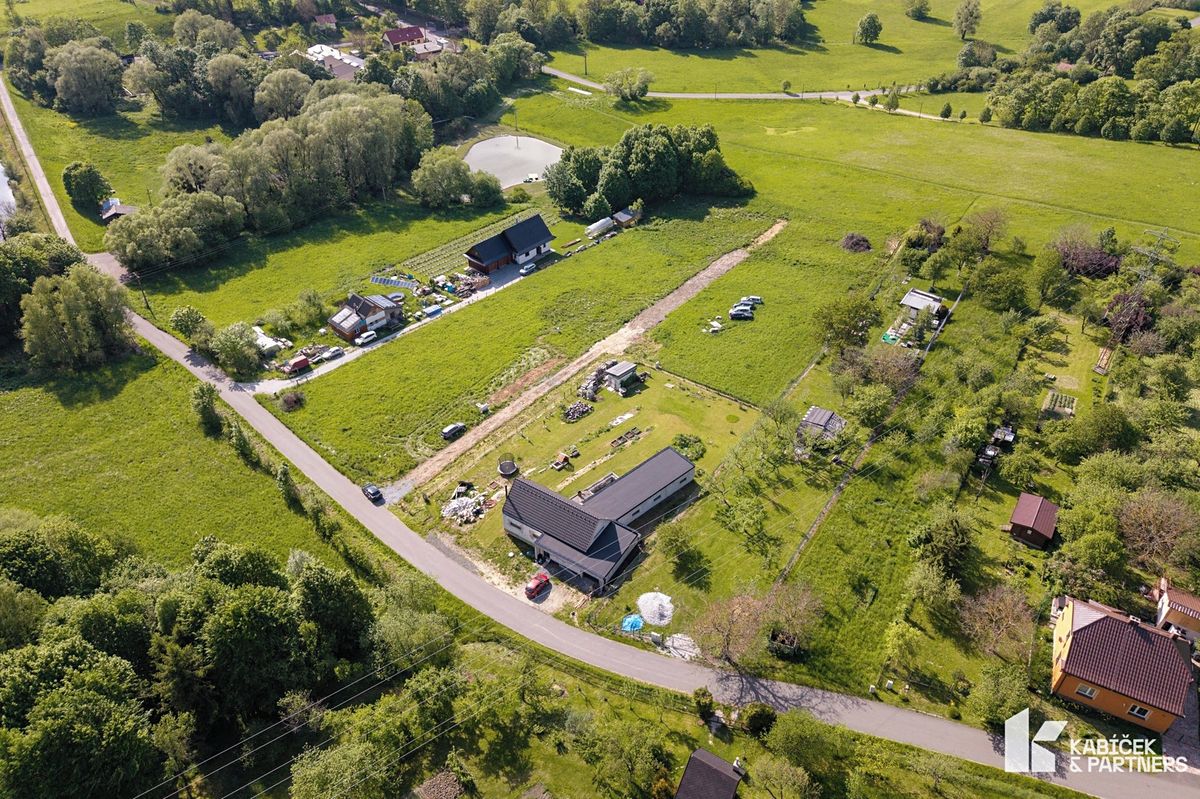 Prodej stavebního pozemku 793 m² – fotografie 3