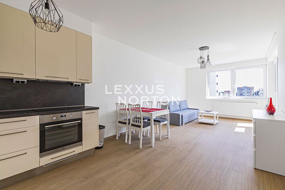 Pronájem bytu 2+kk 60 m²