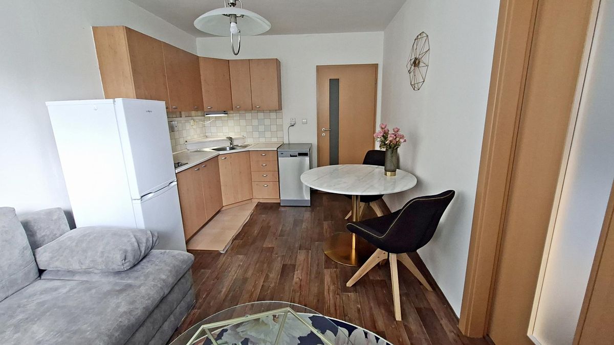 Pronájem bytu 2+kk 39 m²