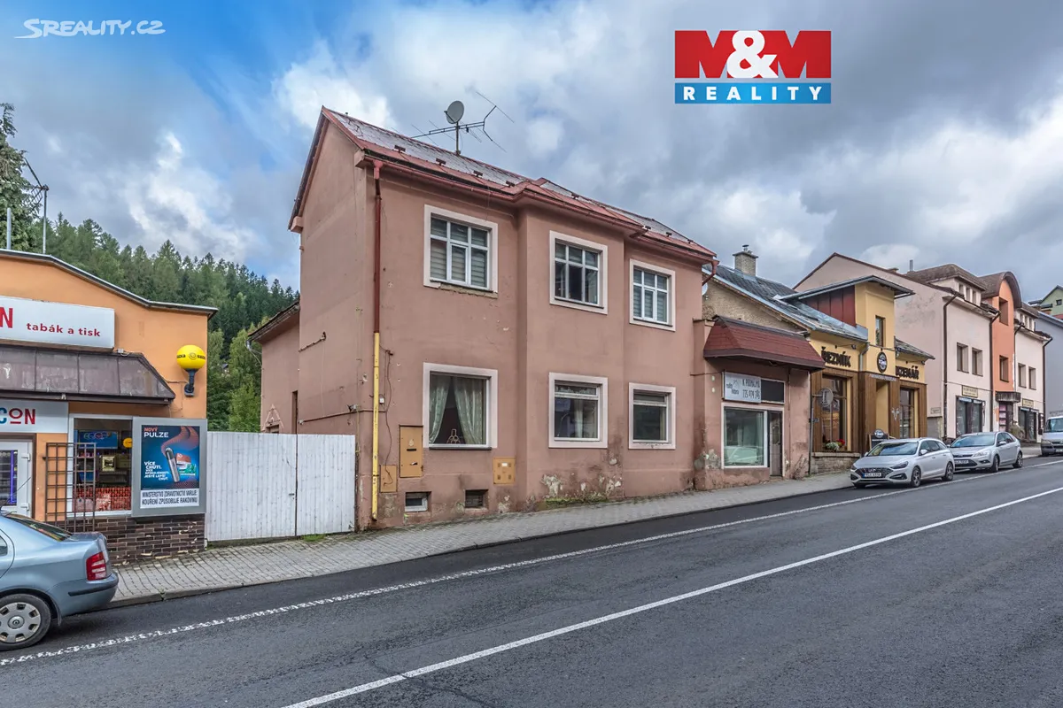 Prodej činžovního domu 220 m², Krkonošská