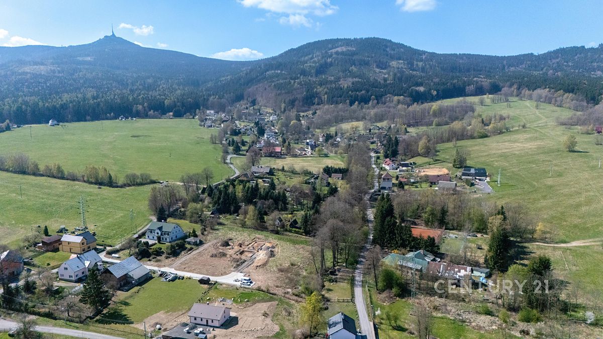 Prodej stavebního pozemku 2950 m²