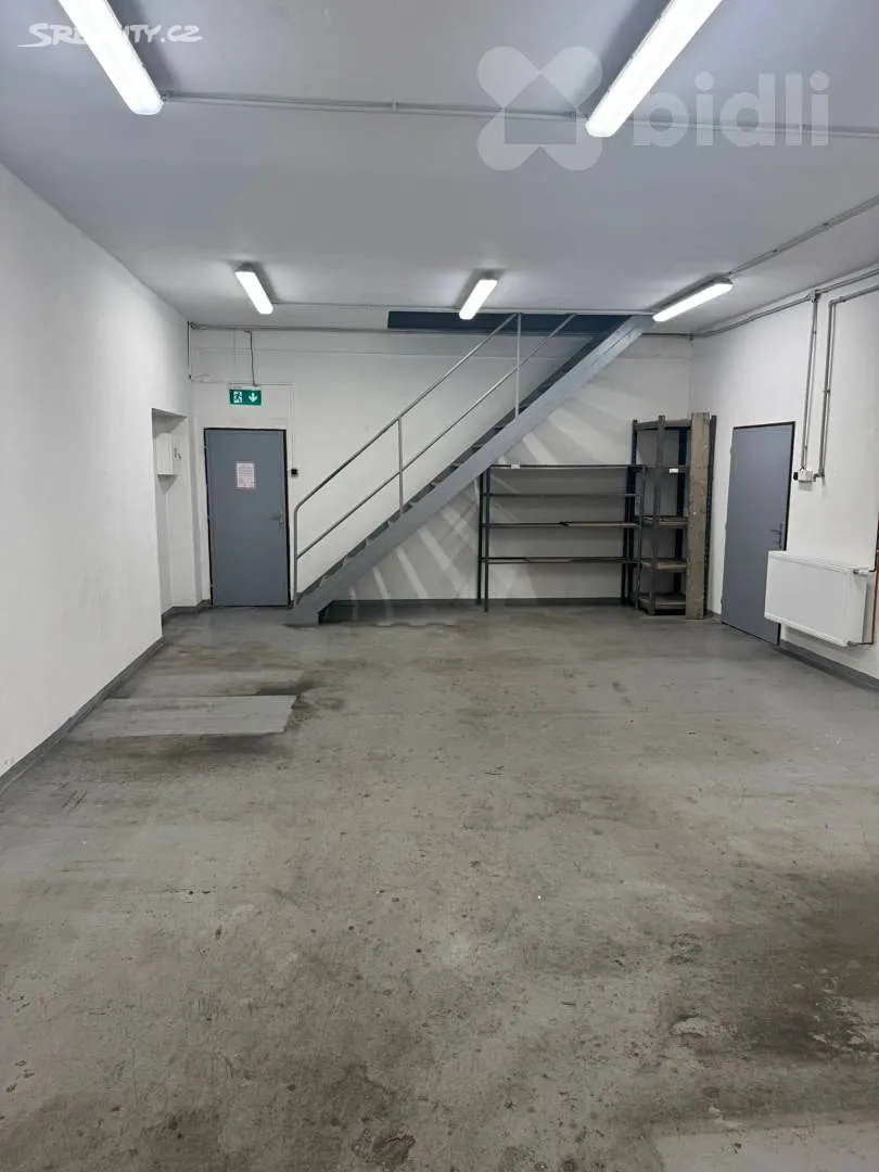 Pronájem výrobní haly, prostoru 250 m², Liberec
