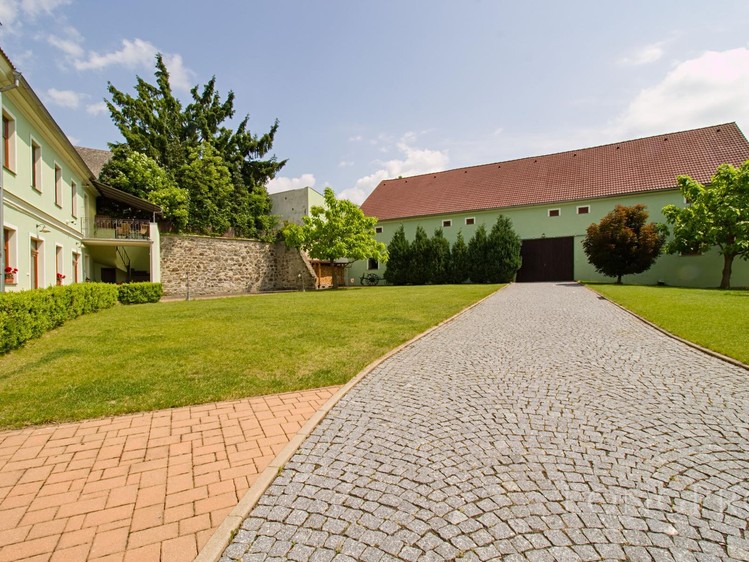 Prodej komerčního prostoru, 995 m² (11 z 24)
