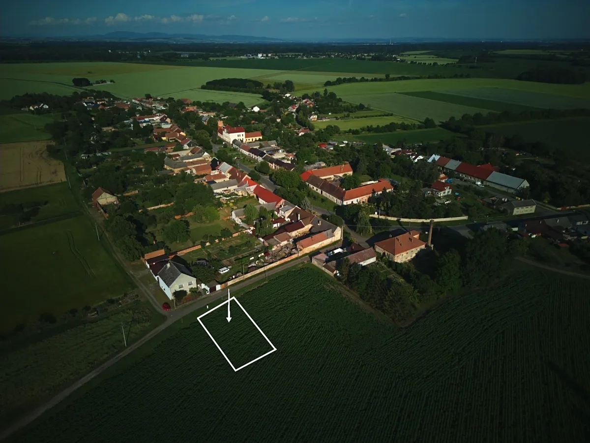 Prodej stavebního pozemku 1000 m²