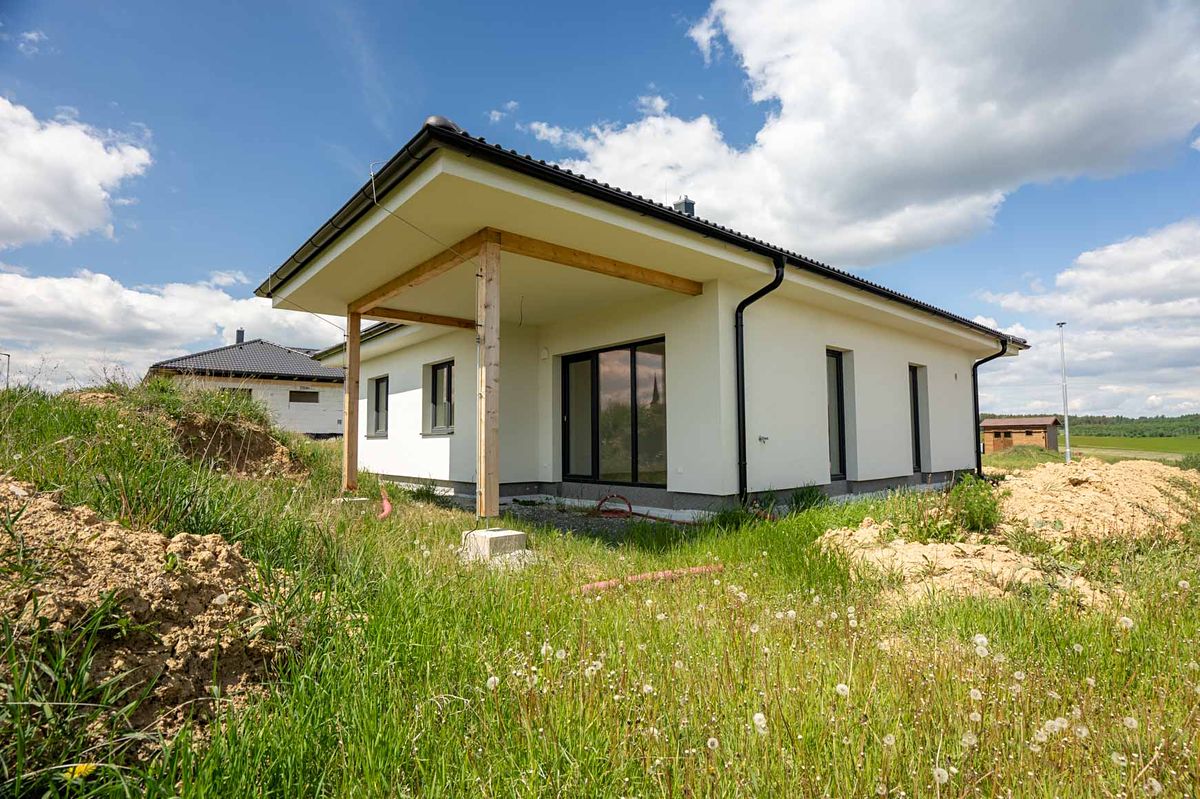 Prodej rodinného domu 103 m², pozemek 745 m² – fotografie 3