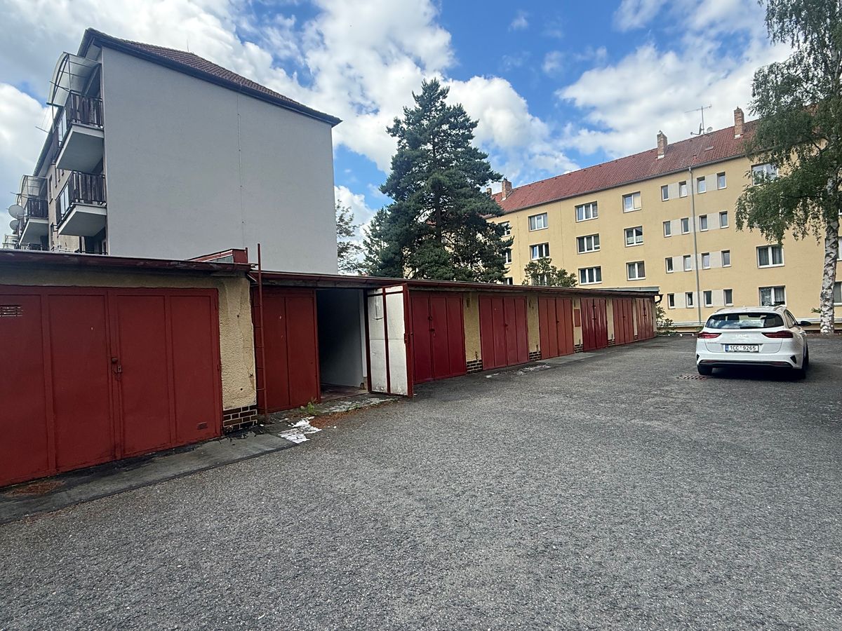 Pronájem garáže 17 m²