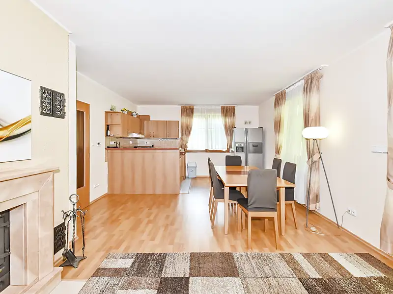 Prodej rodinného domu 162 m², pozemek 616 m², Karlovy Vary – náhled fotky 2
