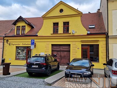 Pronájem obchodního prostoru 79 m²