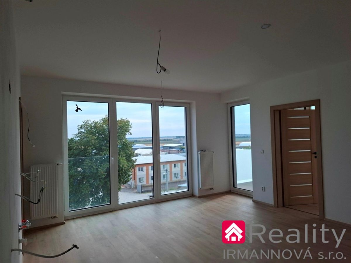 Prodej bytu 3+kk 67 m² – fotografie 2
