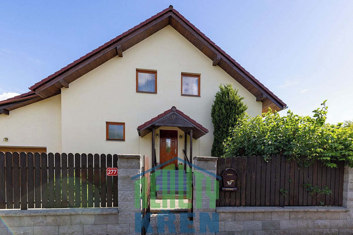 Prodej rodinného domu 172 m², pozemek 1110 m²