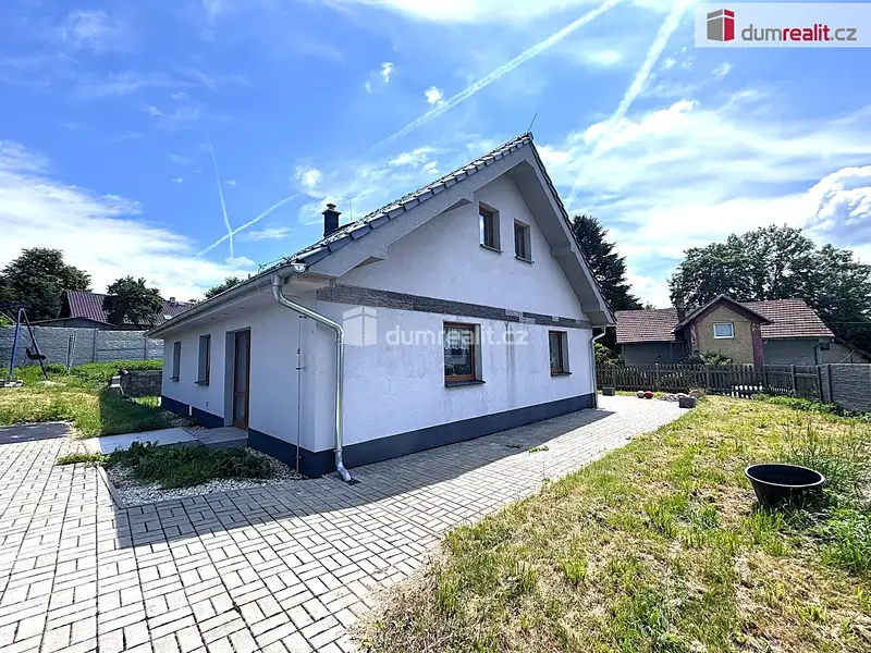 Prodej rodinného domu 135 m², pozemek 1037 m², Chlum Svaté Maří – náhled fotky 2