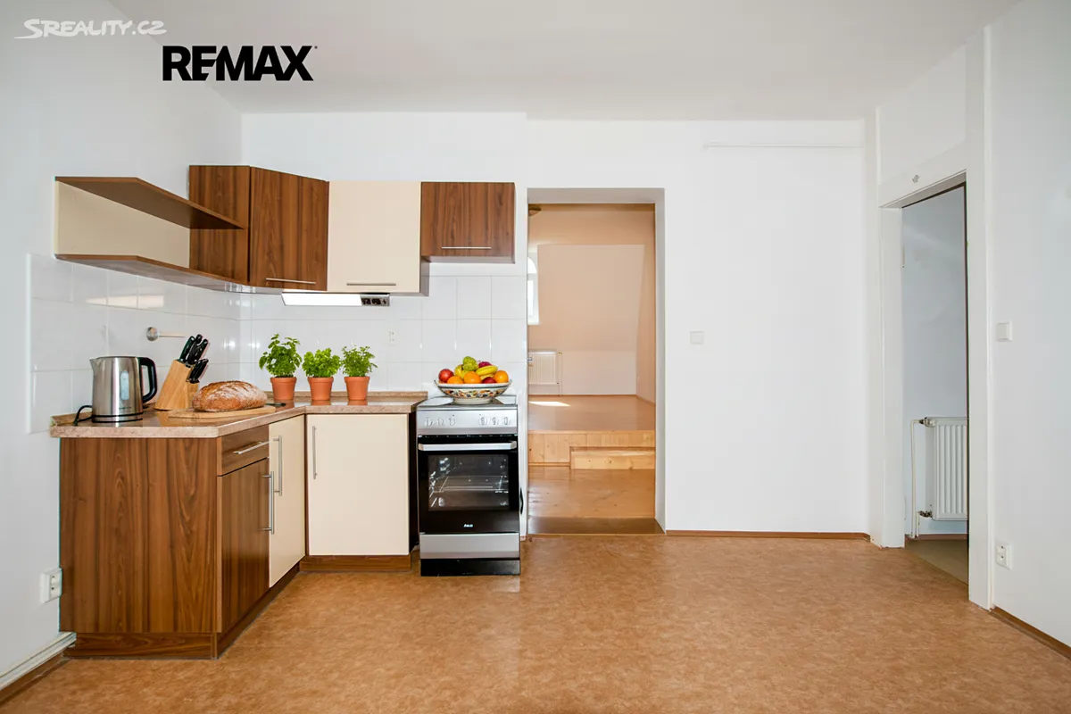 Pronájem bytu 2+kk 53 m² – pohled 3