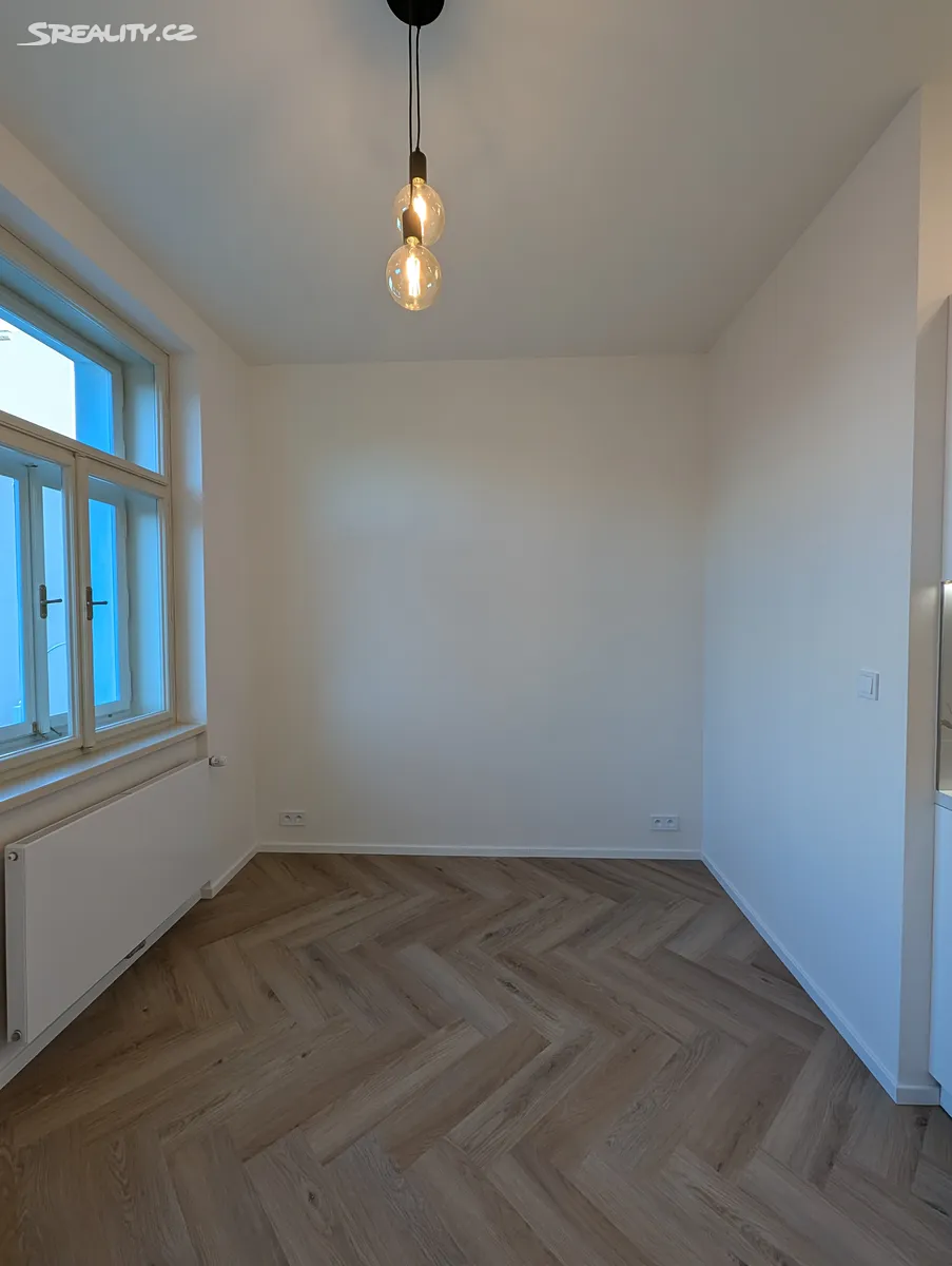 Pronájem bytu 1+kk 22 m² – pohled 5
