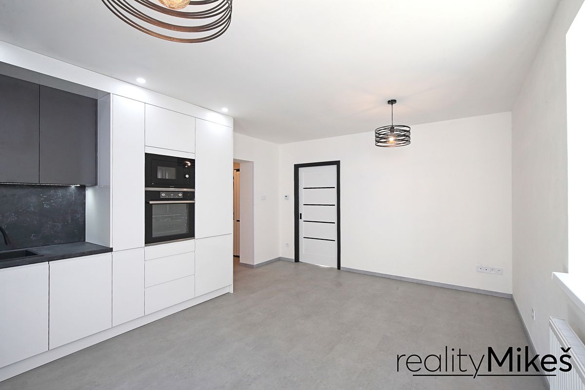 Pronájem bytu 3+kk 62 m² – fotografie 4