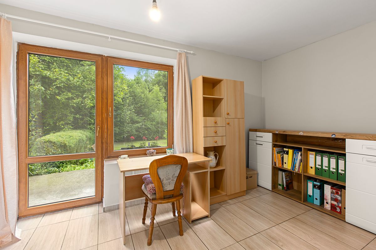 Prodej rodinného domu 143 m², pozemek 1619 m² – fotografie 4