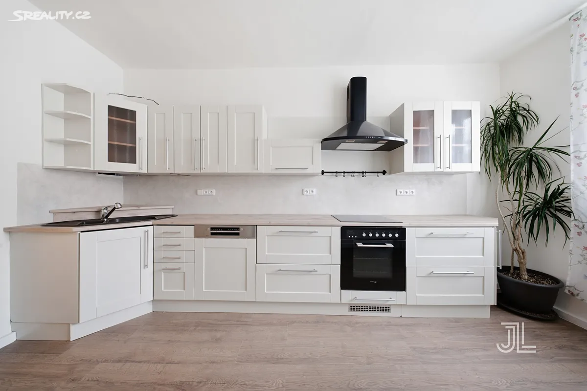 Prodej bytu 2+1 63 m², Praha