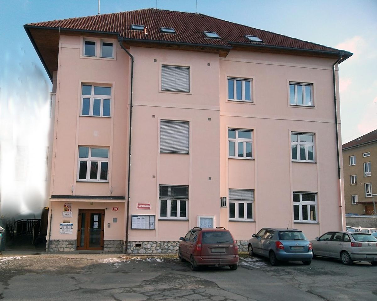 Pronájem obchodního prostoru 671 m²