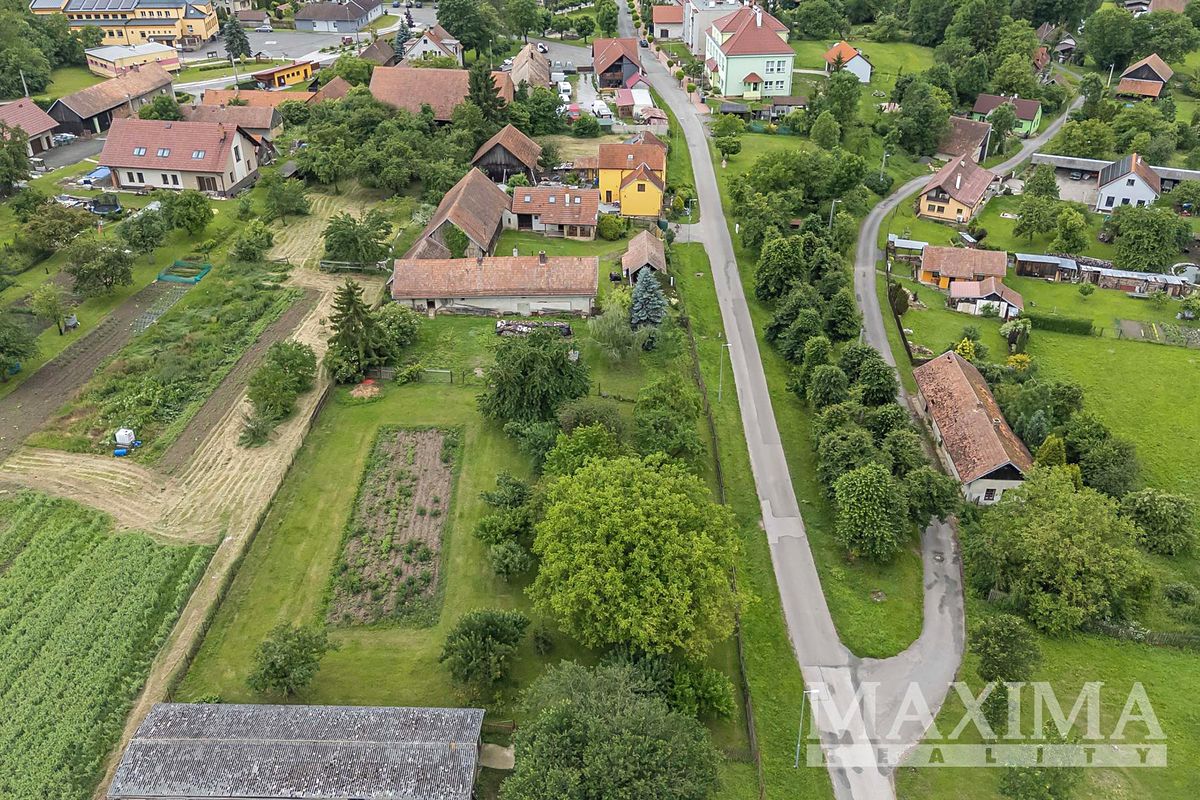 Prodej rodinného domu 196 m², pozemek 3601 m² – fotografie 3