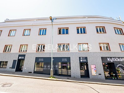 Pronájem obchodního prostoru 87 m²