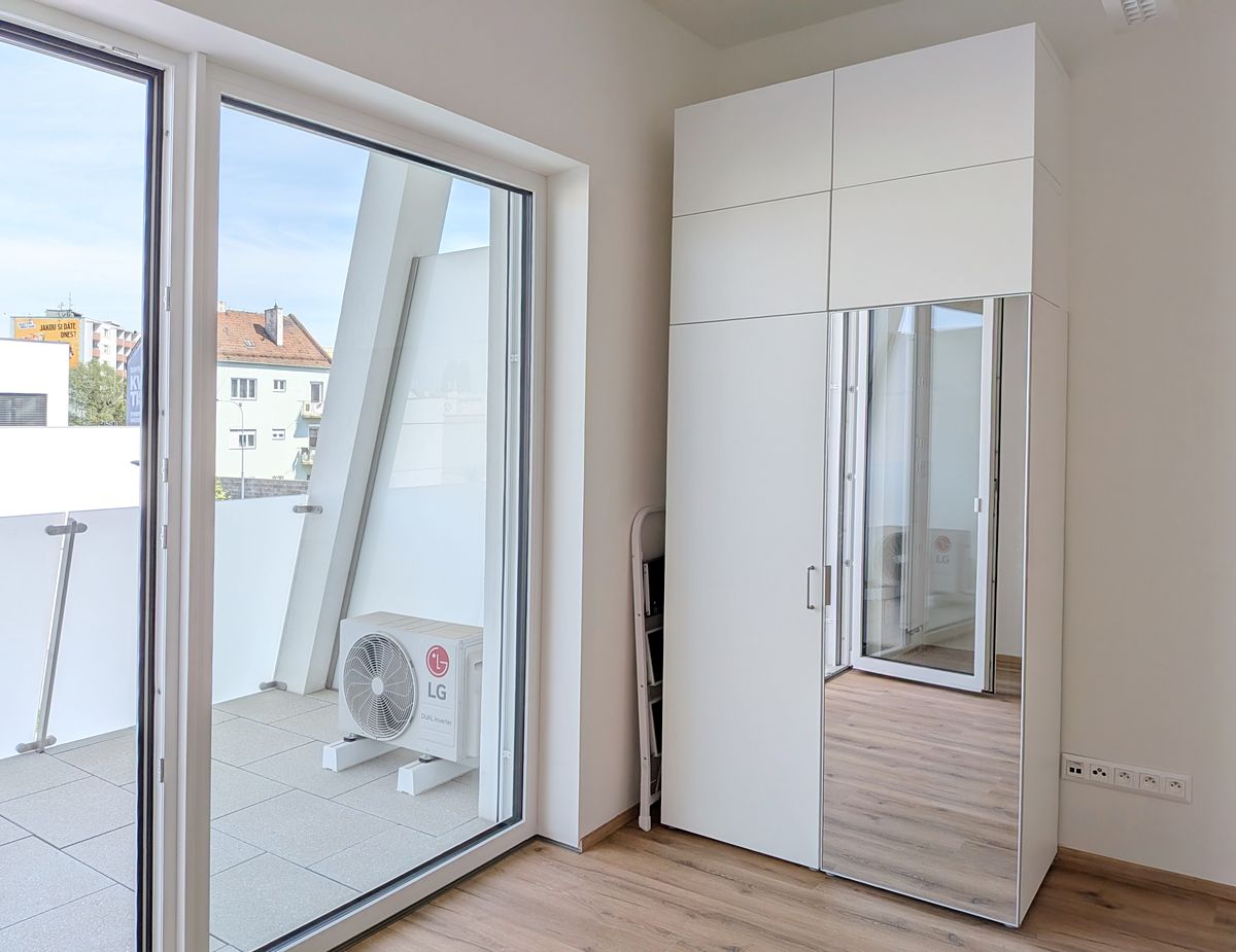 Pronájem kanceláře 27 m² – fotografie 4