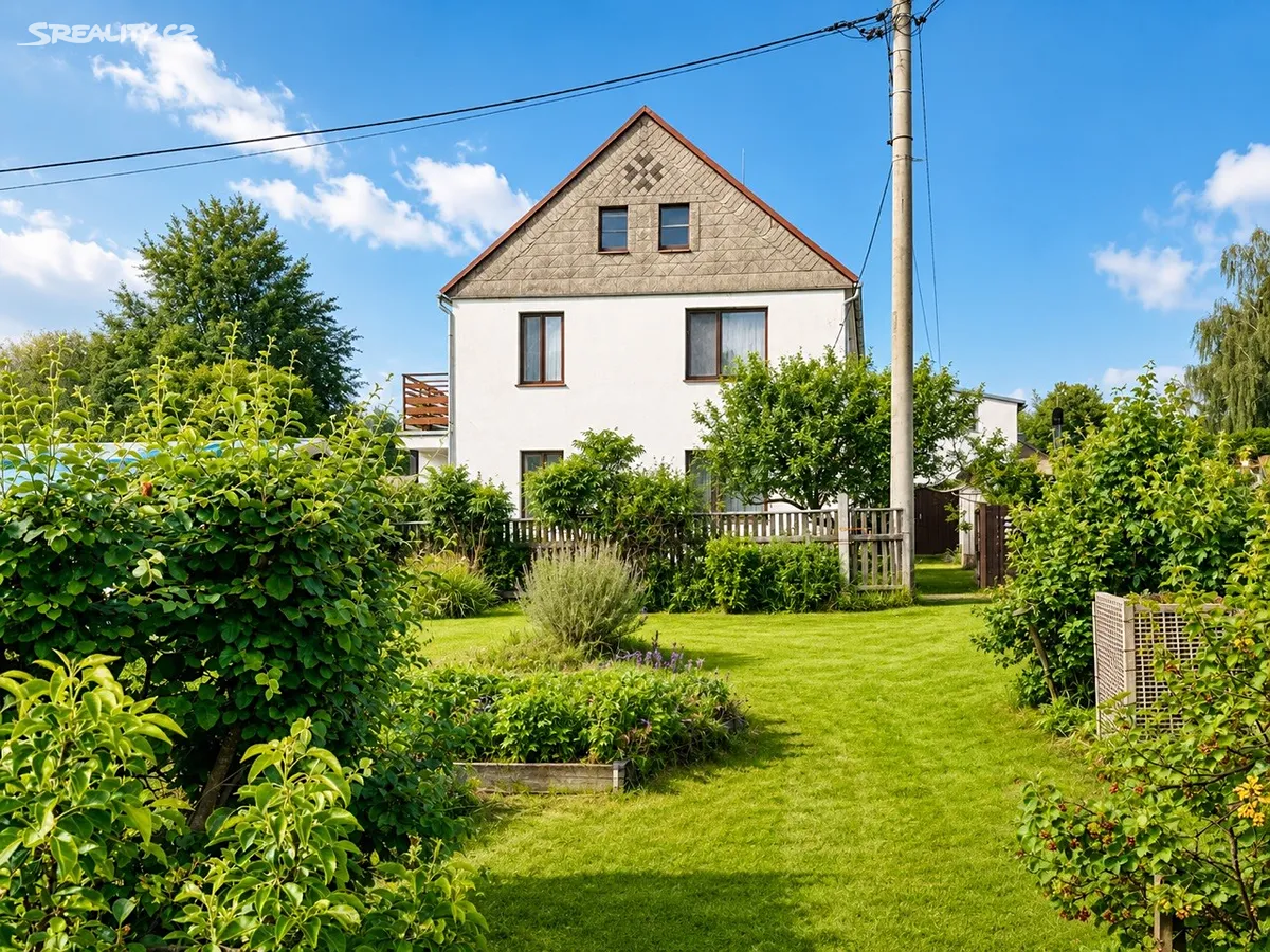 Prodej rodinného domu 135 m², pozemek 1928 m², Bochov