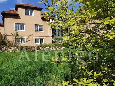 Haus zum Kauf, 275 m² (2 von 17)