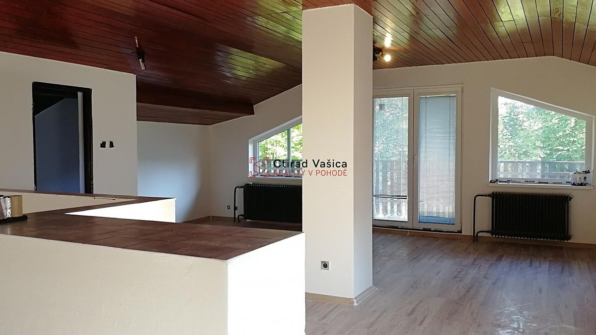 Prodej rodinného domu 200 m², pozemek 900 m²