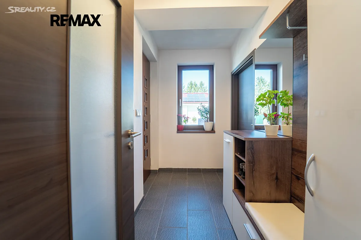 Prodej rodinného domu 167 m², pozemek 910 m² – další
