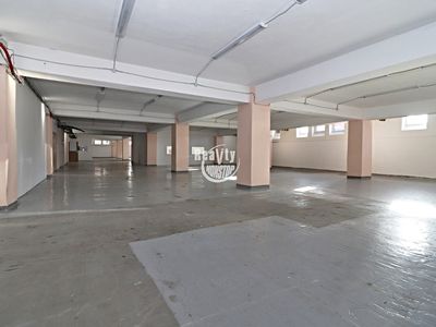 Pronájem skladového prostoru 766 m²