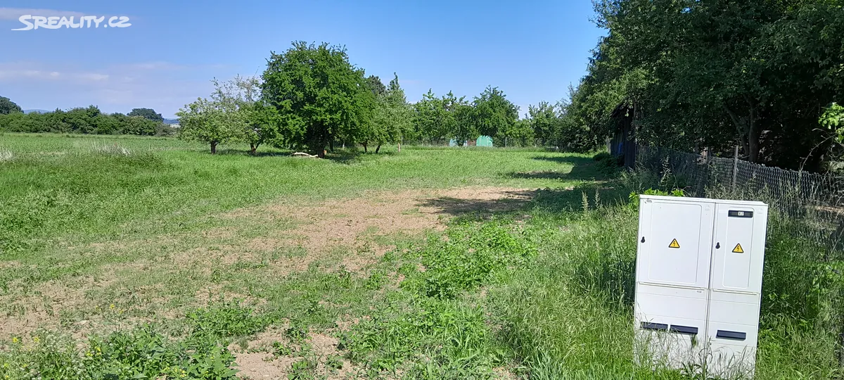 Prodej stavebního pozemku 1660 m², Grygov