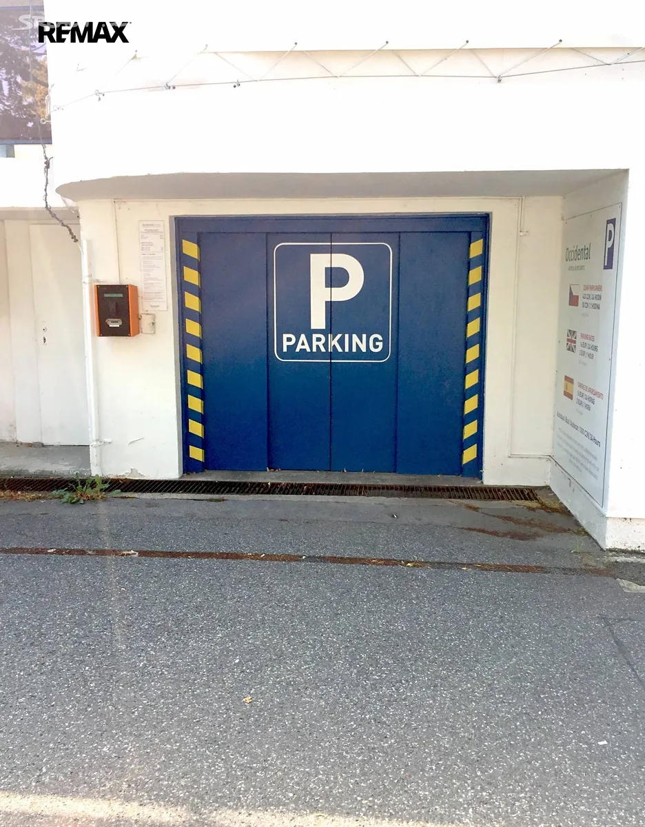 Pronájem garážového stání 15 m² – pohled 3