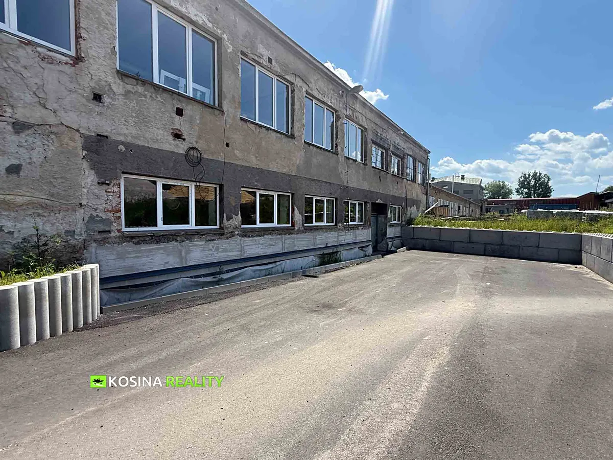Pronájem výrobní haly, prostoru 254 m²