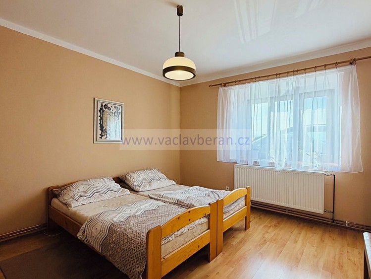 Haus zum Kauf, 378 m² (13 von 38)