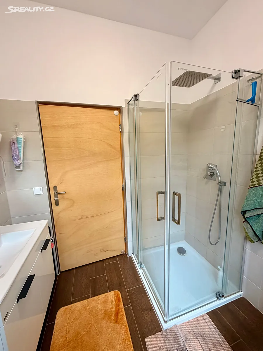 Pronájem bytu 2+kk 56 m² – pohled 5