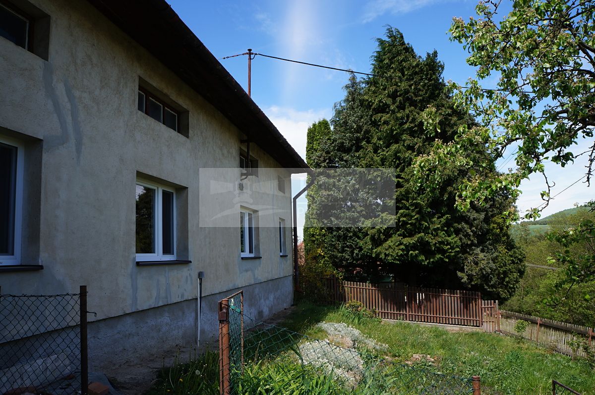 Prodej rodinného domu 210 m², pozemek 995 m² – fotografie 4