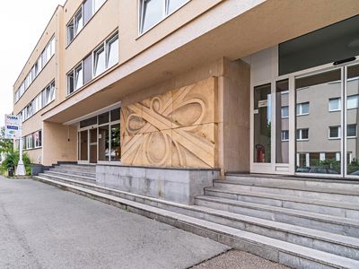 Pronájem kanceláře 250 m²