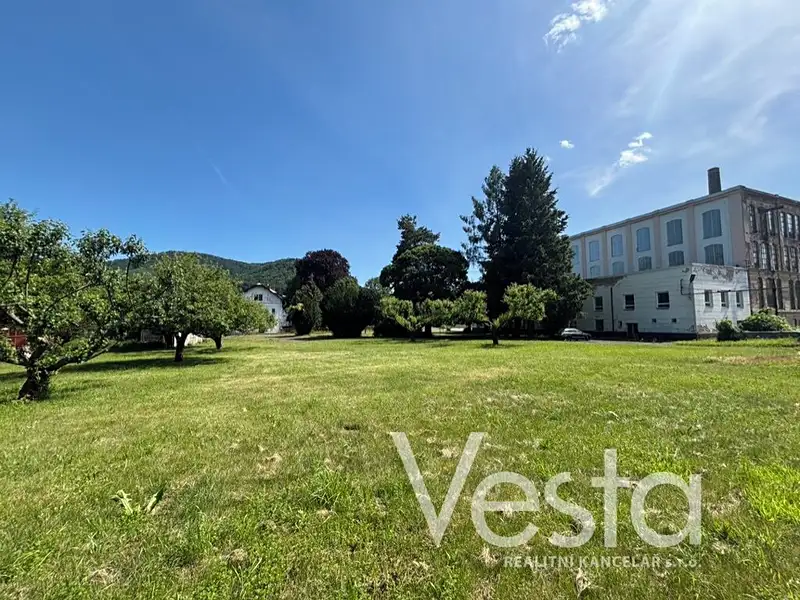Prodej komerční nemovitosti 13400 m², Velké Březno – náhled fotky 3