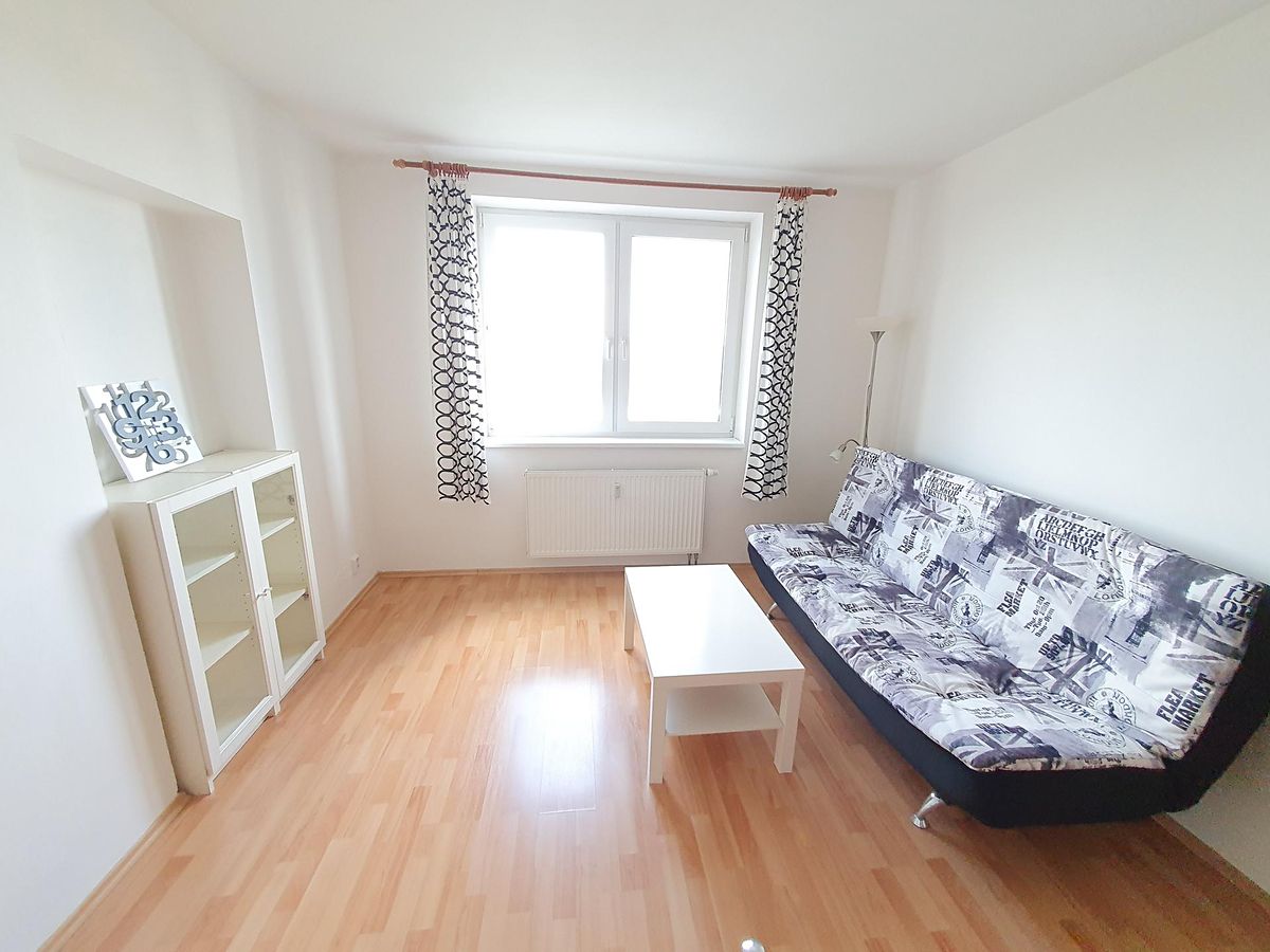 Pronájem bytu 2+kk 40 m²