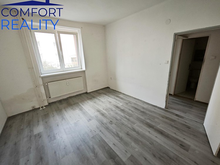 Prodej komerčního prostoru, 1 667 m² (20 z 24)