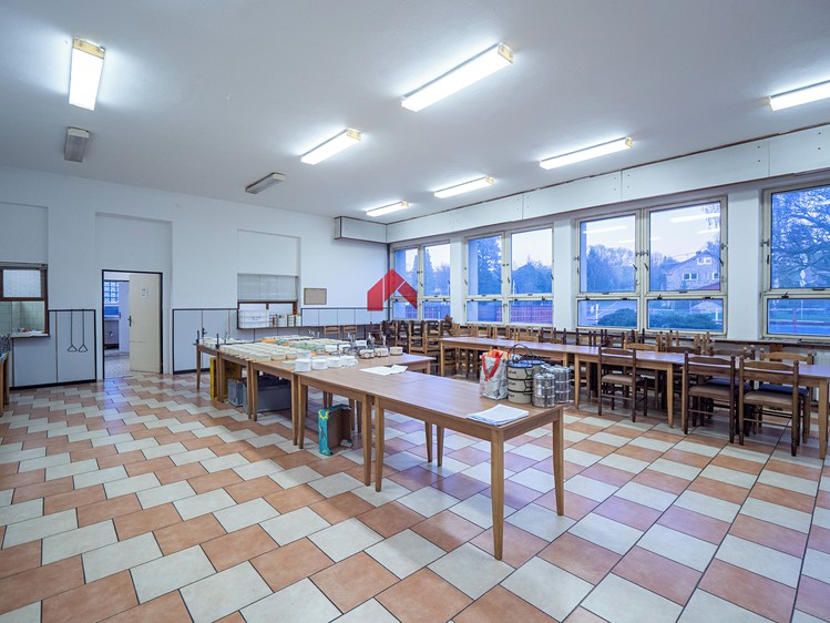 Комерційне приміщення на продаж, 654 м² (33 з 63)