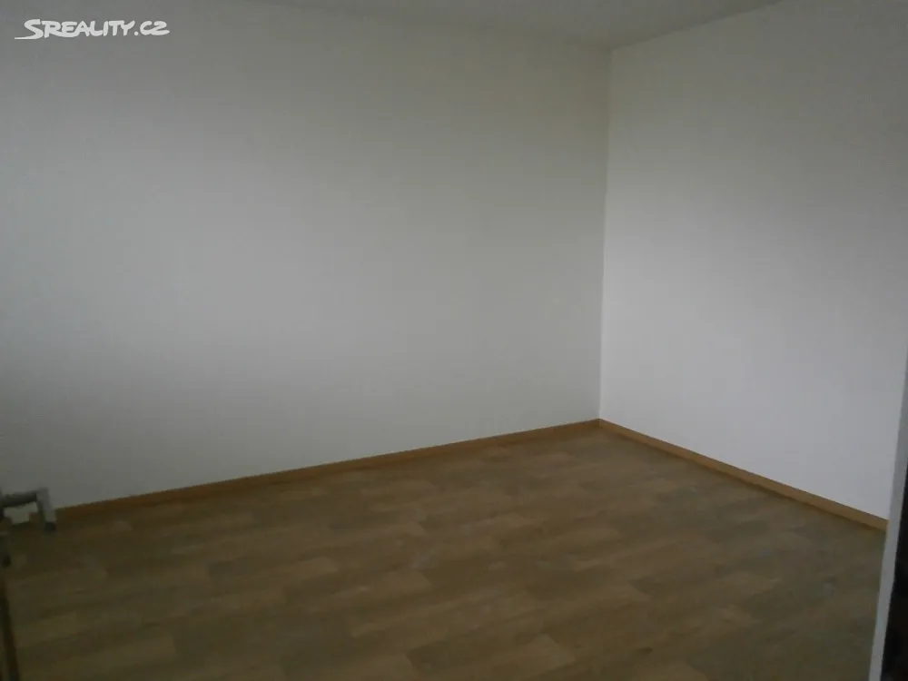Pronájem bytu 1+1 38 m² – pohled 5