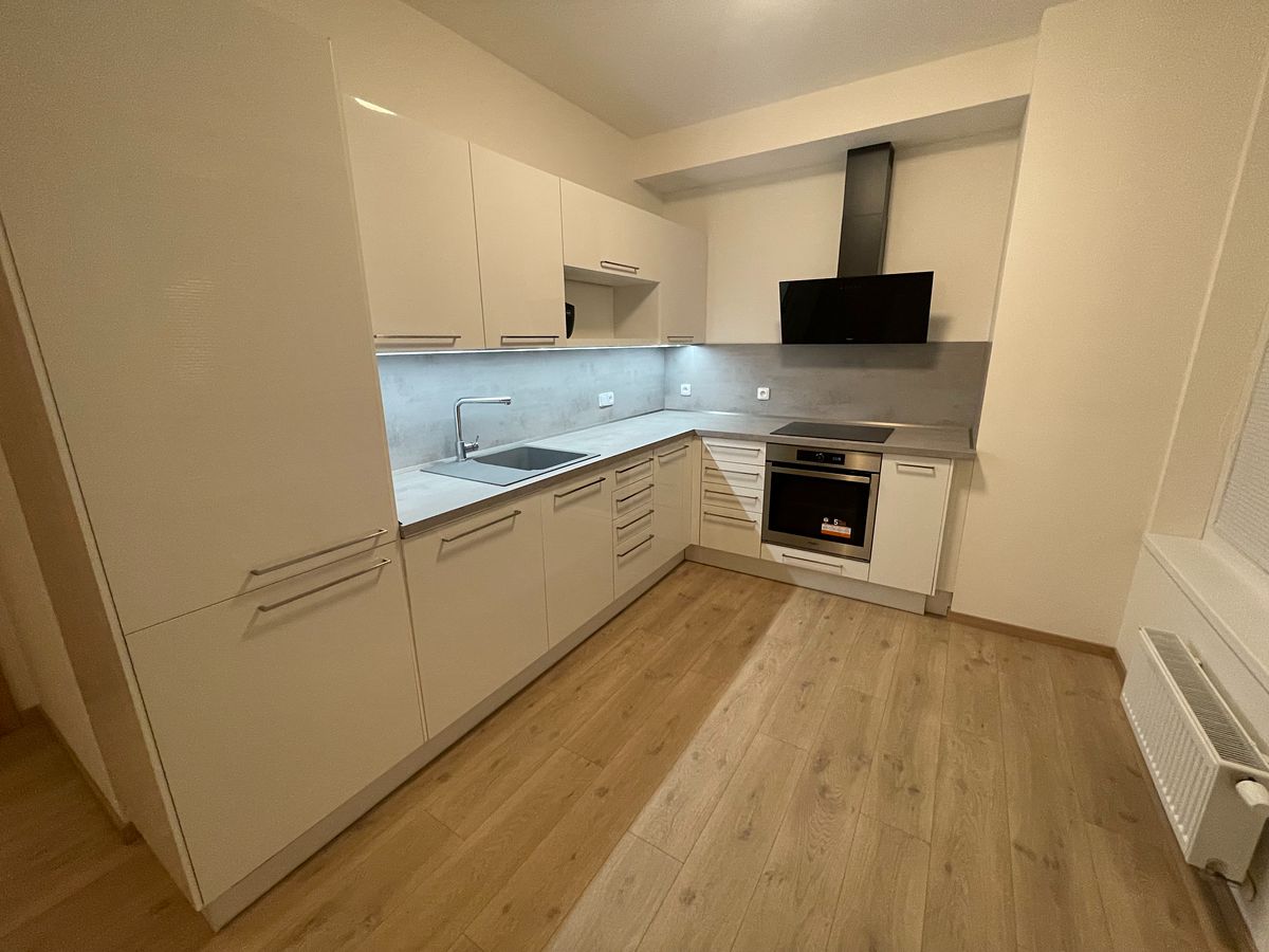 Pronájem bytu 2+kk 56 m²