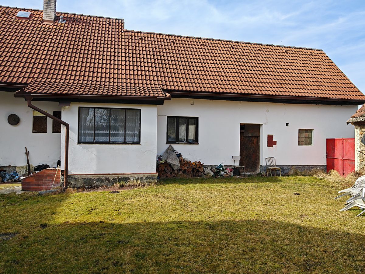 Prodej chalupy 250 m², pozemek 740 m² – fotografie 2