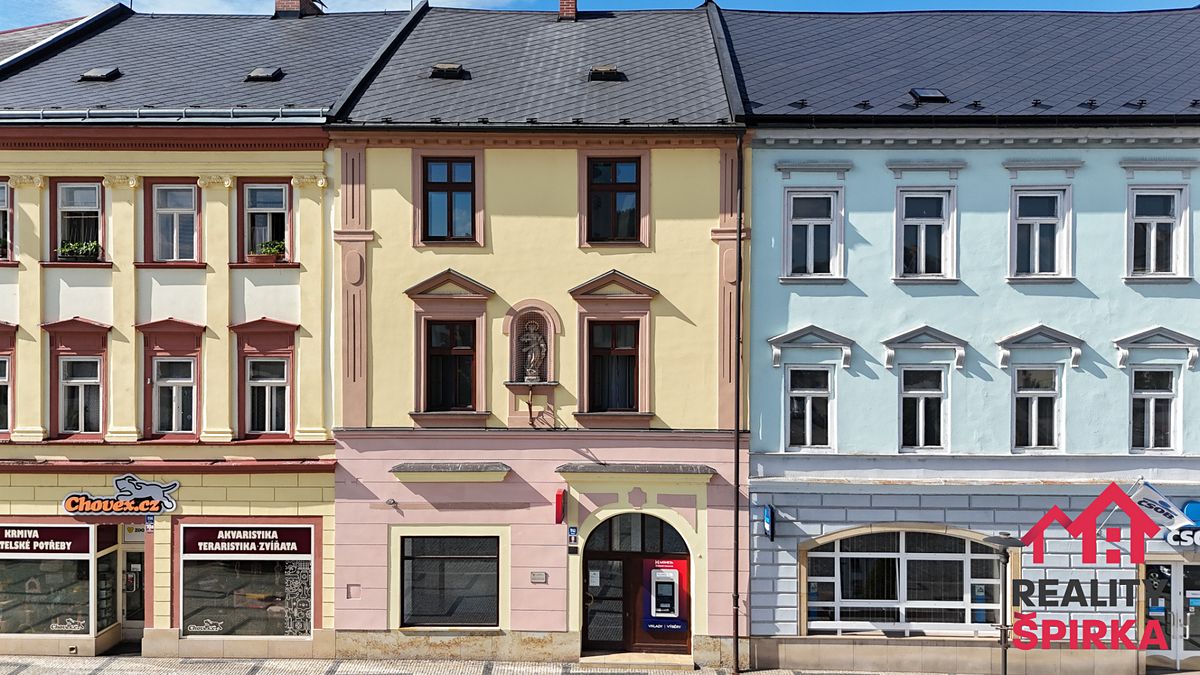 Prodej vícegeneračního domu 422 m², pozemek 232 m²