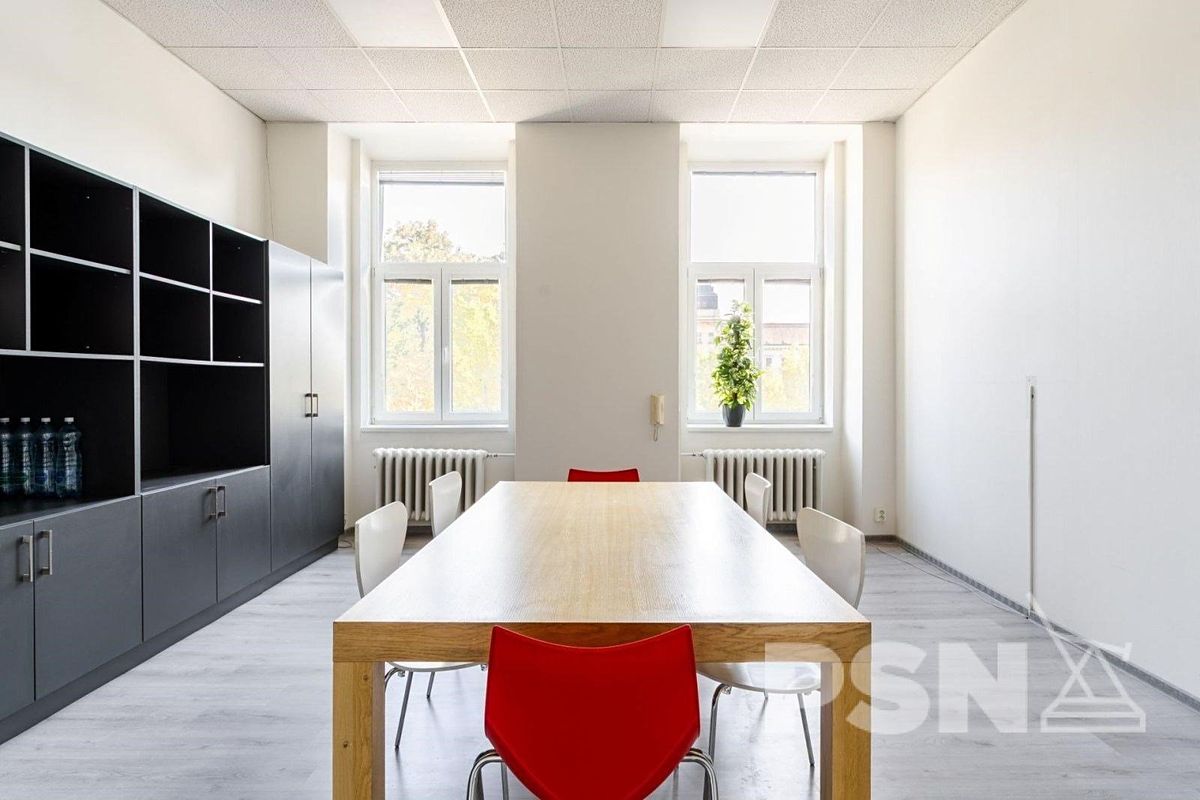 Pronájem kanceláře 50 m²