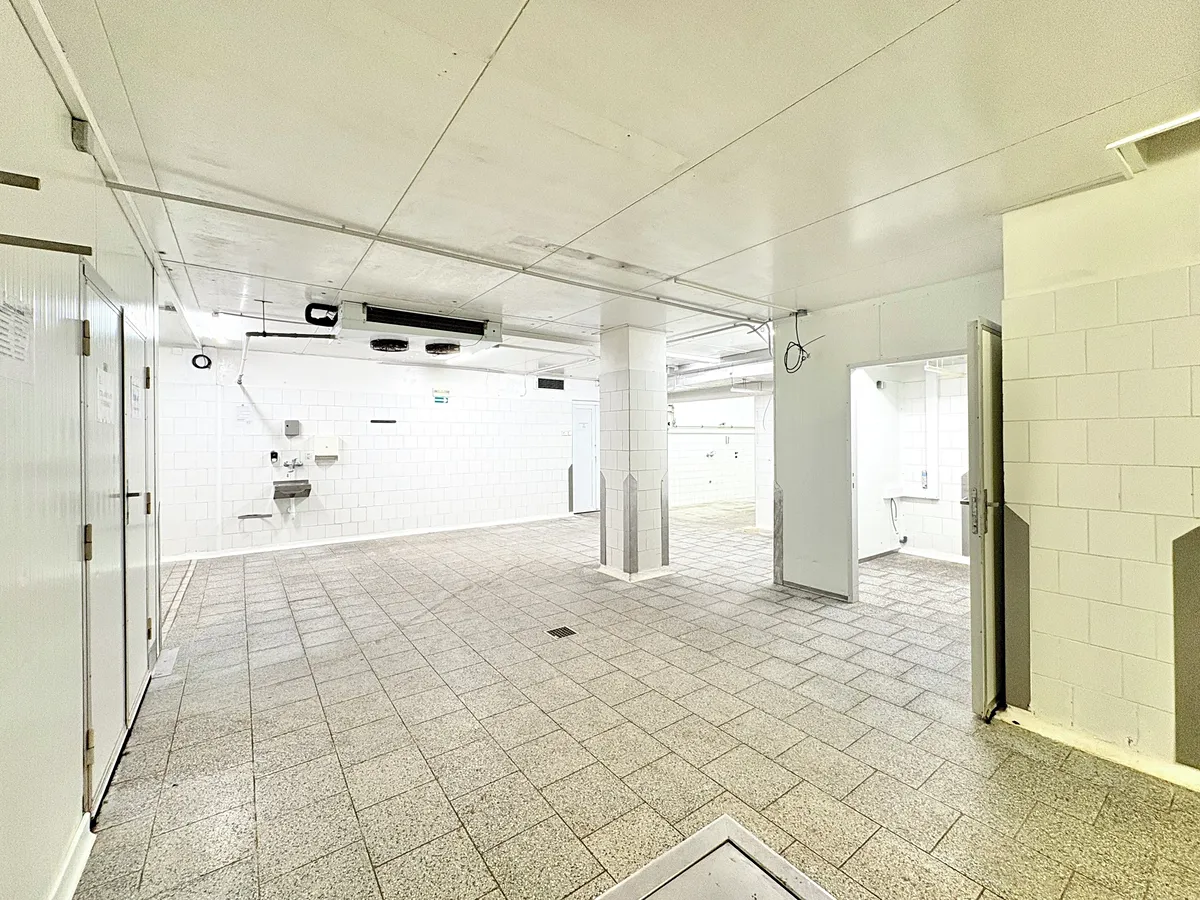 Pronájem skladového prostoru 152 m²
