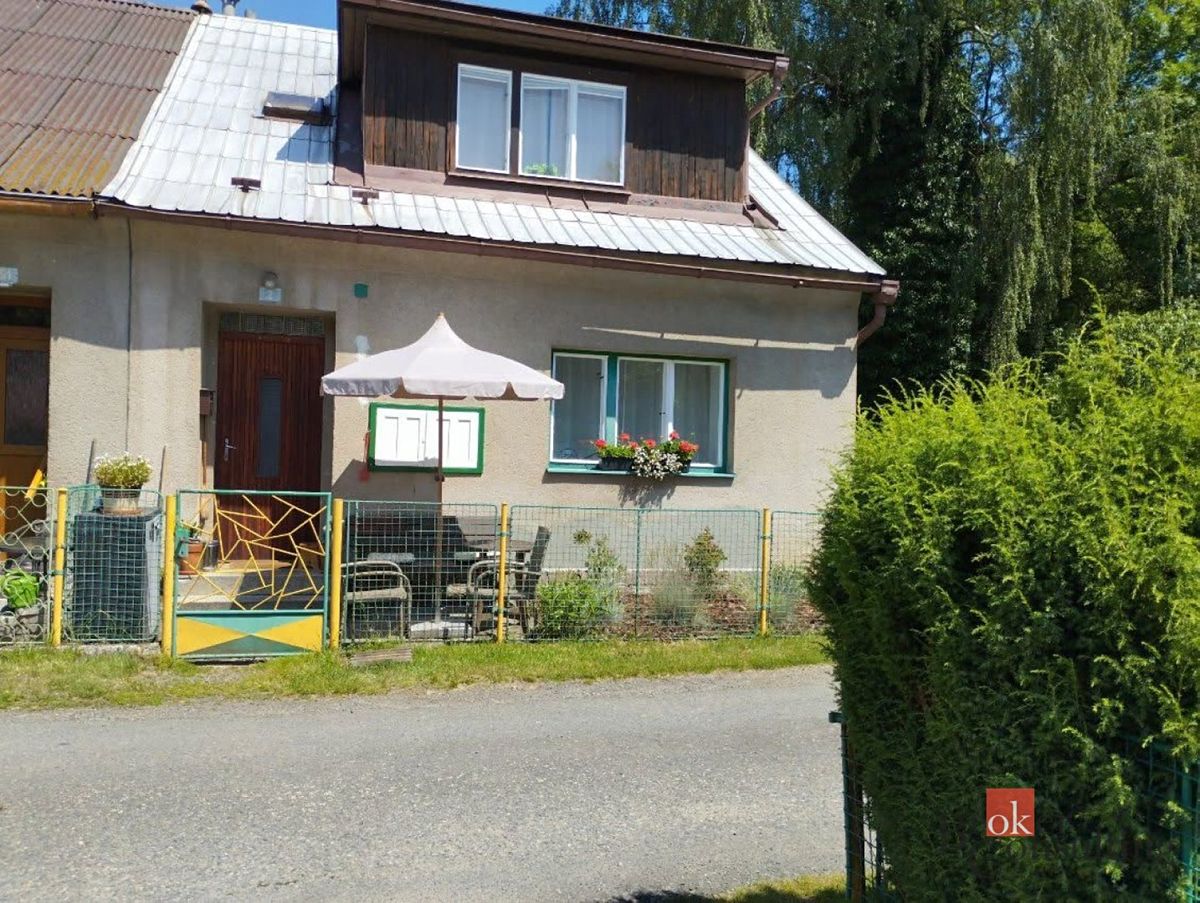 Prodej rodinného domu 120 m², pozemek 172 m² – fotografie 2