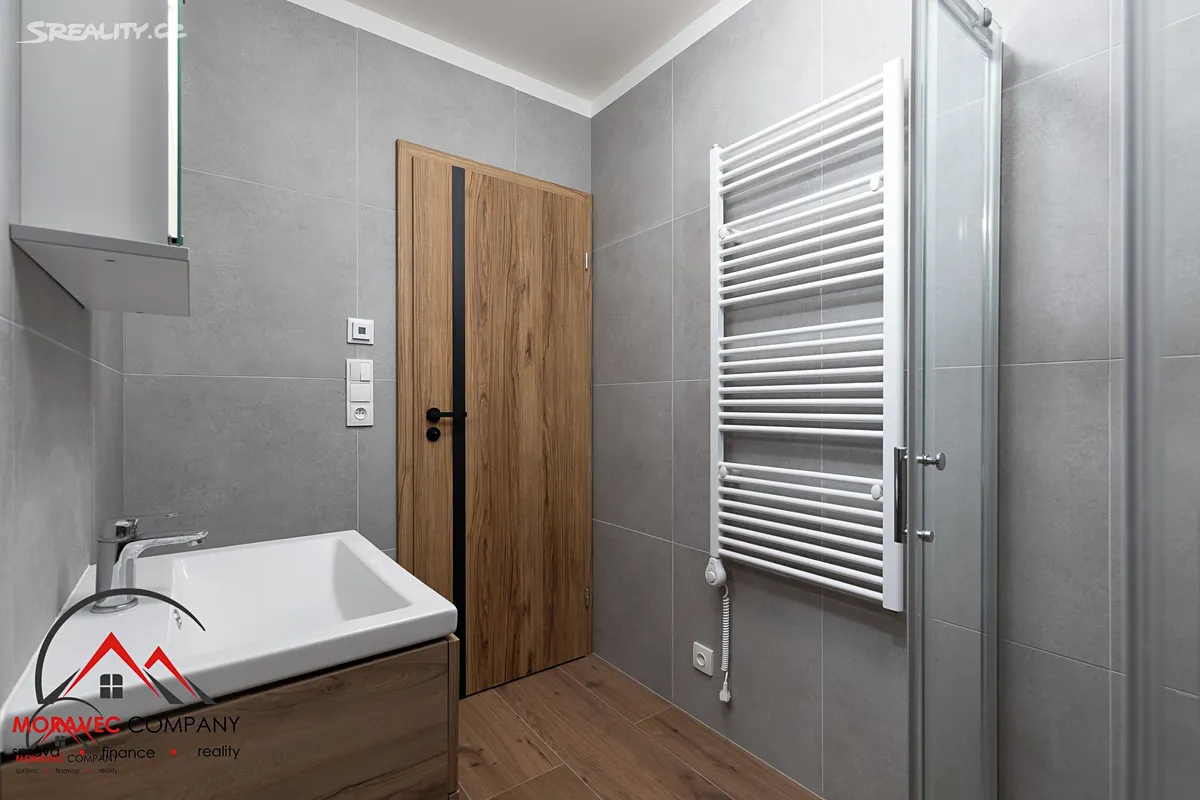 Pronájem bytu 2+kk 41 m² – další