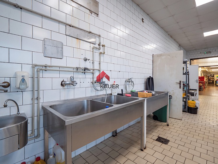 Комерційне приміщення на продаж, 654 м² (14 з 63)